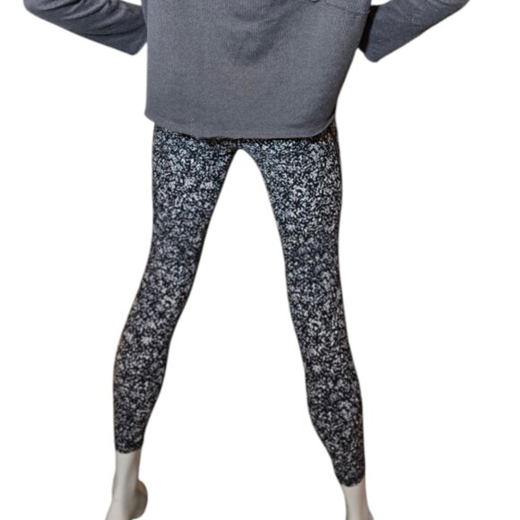 3 for $35   OLD NAVY Active Power Soft 7/8 Leggings sz M - Picture 6 of 8